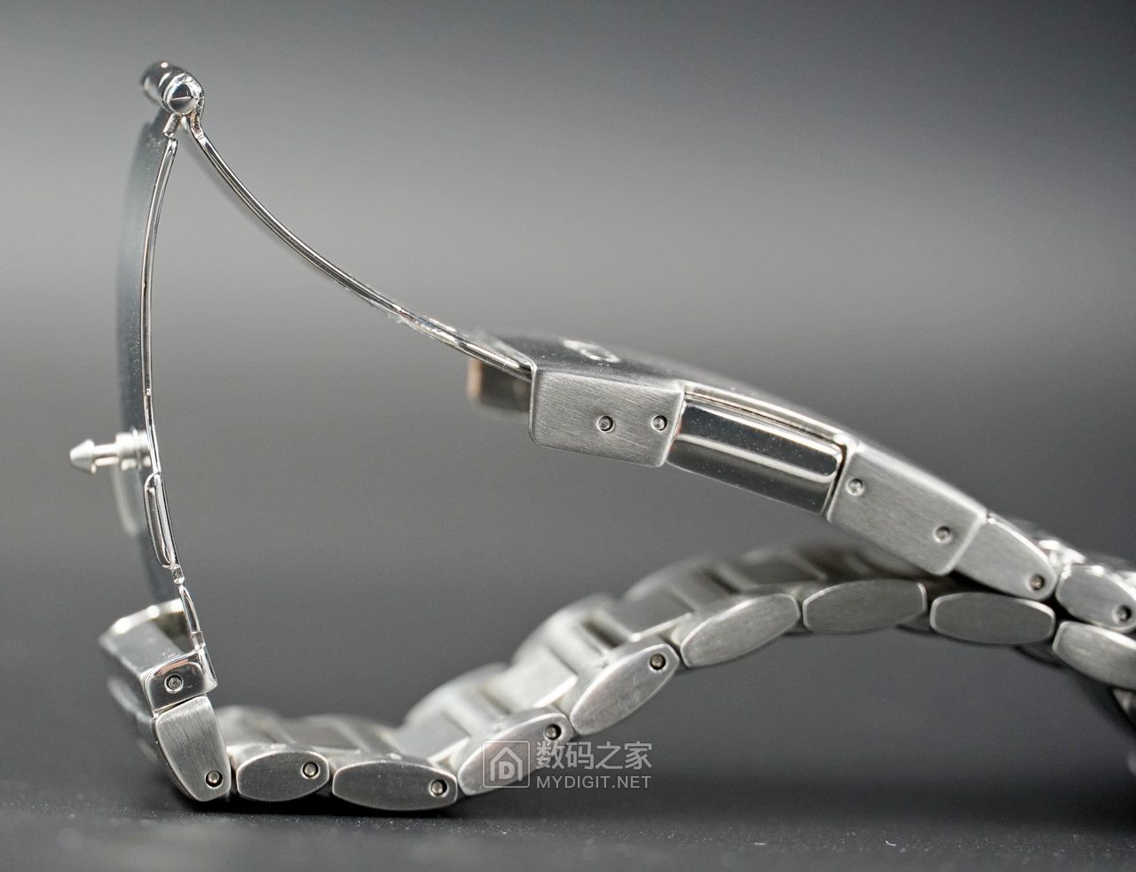 西铁城h145指针基准位置校正,西铁城光动能手表熊猫眼测评