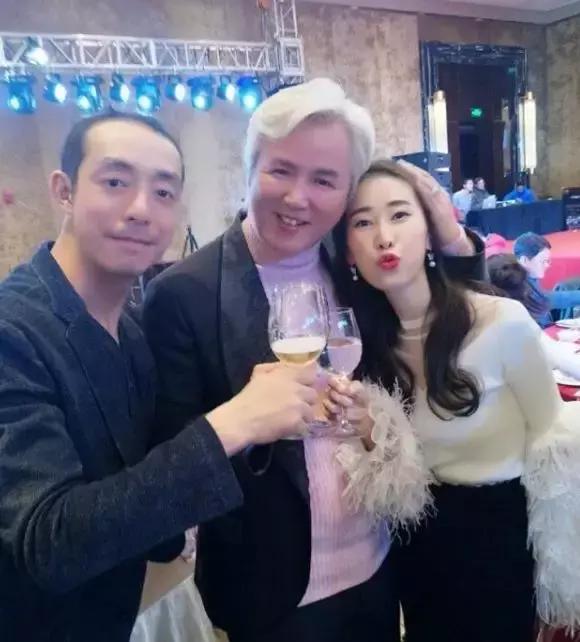 张庭公司纳税21亿怎么回事,张庭赚20亿是真的吗