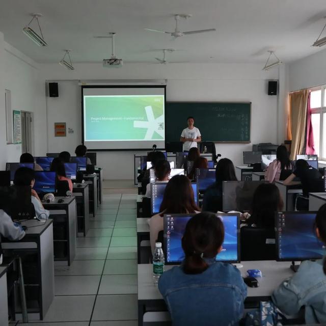 国际本科招生翻译专业,招生推广翻译