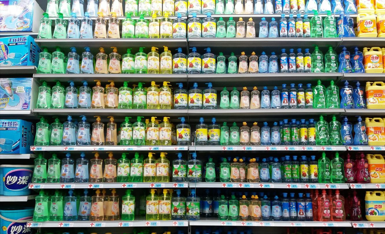 长期用洗洁精容易致癌是真的吗,洗洁精是害人精长期使用会有害吗