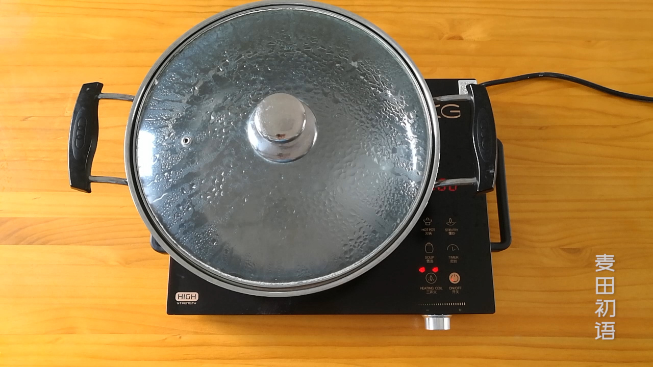 香味十足的奶香馒头，超级松软有弹性，不坑洼不缩皱的秘密都在这