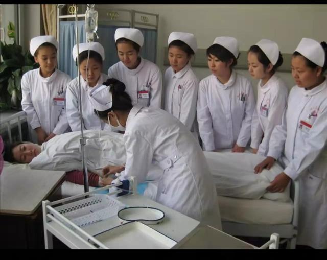 陕西工业职业技术学院招生标准,陕西正大技师学院招生办电话