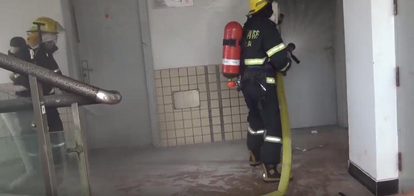 厦门一学校火灾,厦门一厂房突发大火消防前往救援