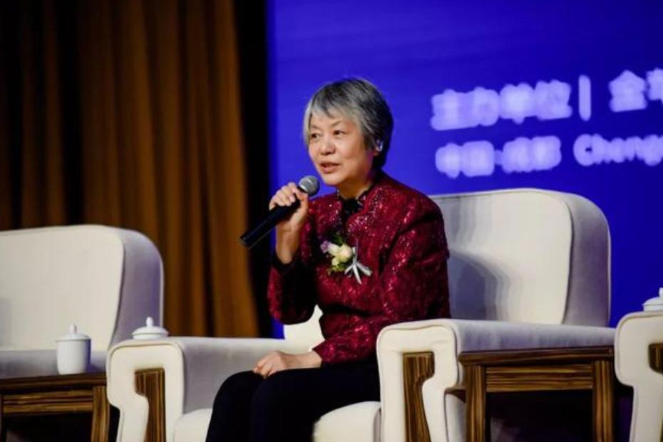 李玫瑾教育孩子不合群,李玫瑾教育女孩不要胆小