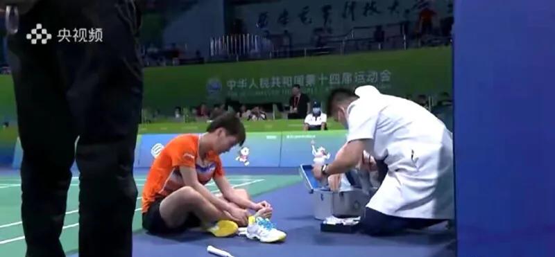 羽毛球业余怎么玩才能玩好,业余羽毛球爱好者注意事项