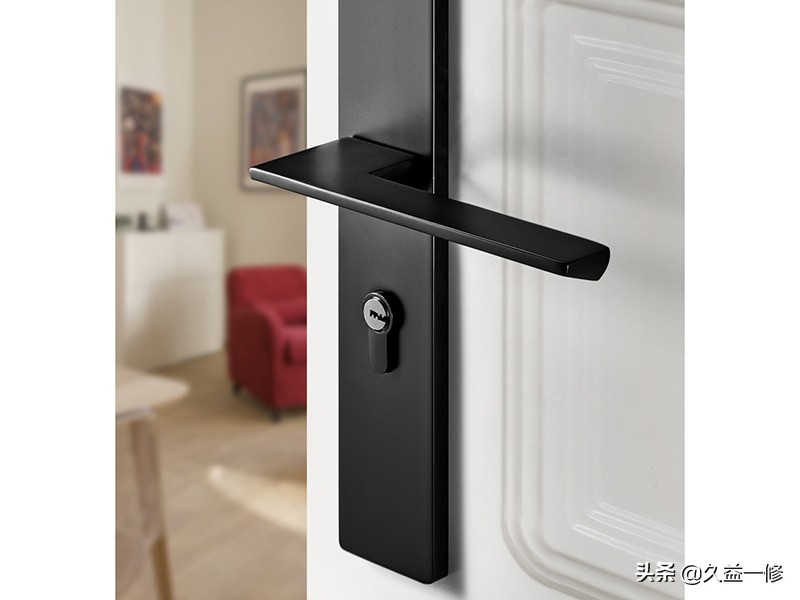 防盗门把手断了怎么修找谁修,防盗门把手断了怎么换视频