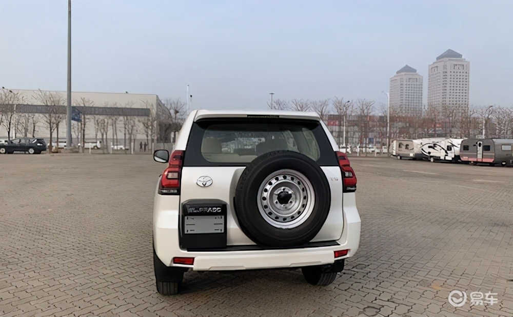 最低配2700普拉多,霸道2700中东版高低配