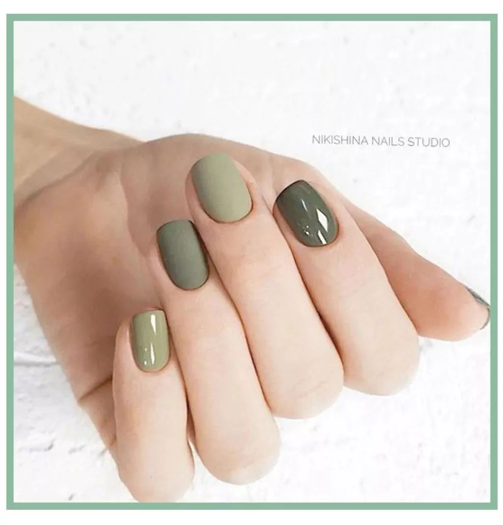 今年该买啥颜色的裙子,今年秋冬女装流行什么样式的裙子