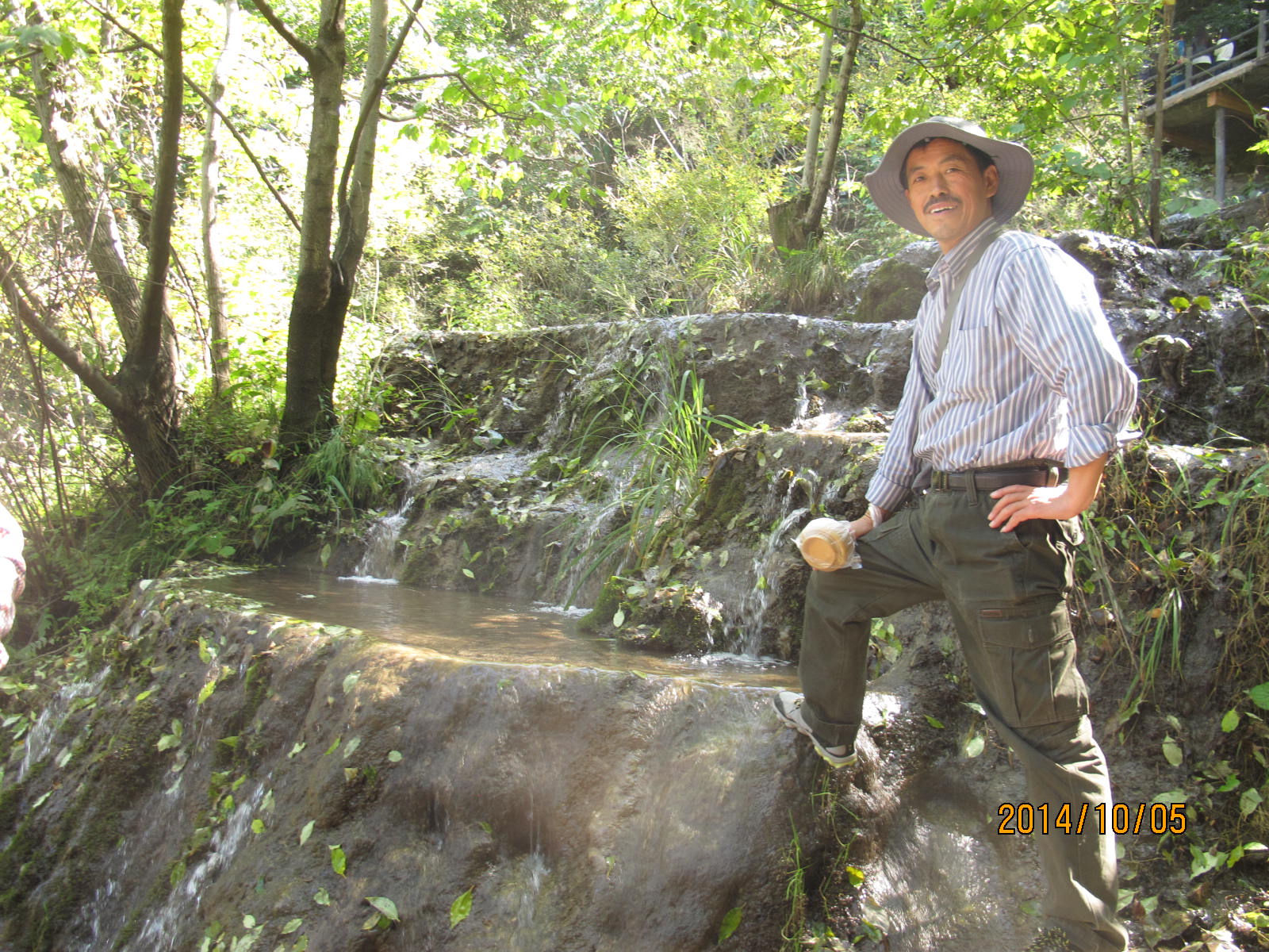 中国土家第一村云舍宾馆,重渡沟农家宾馆哪里最便宜