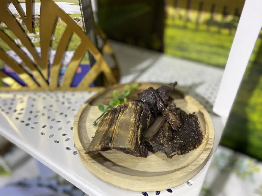 耐吉斯今年亚宠展上做了啥?挤都挤不进