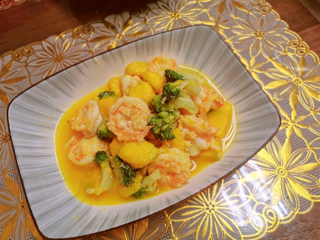 芒果可以和虾仁一起吃吗,虾仁和芒果能一起吃吗