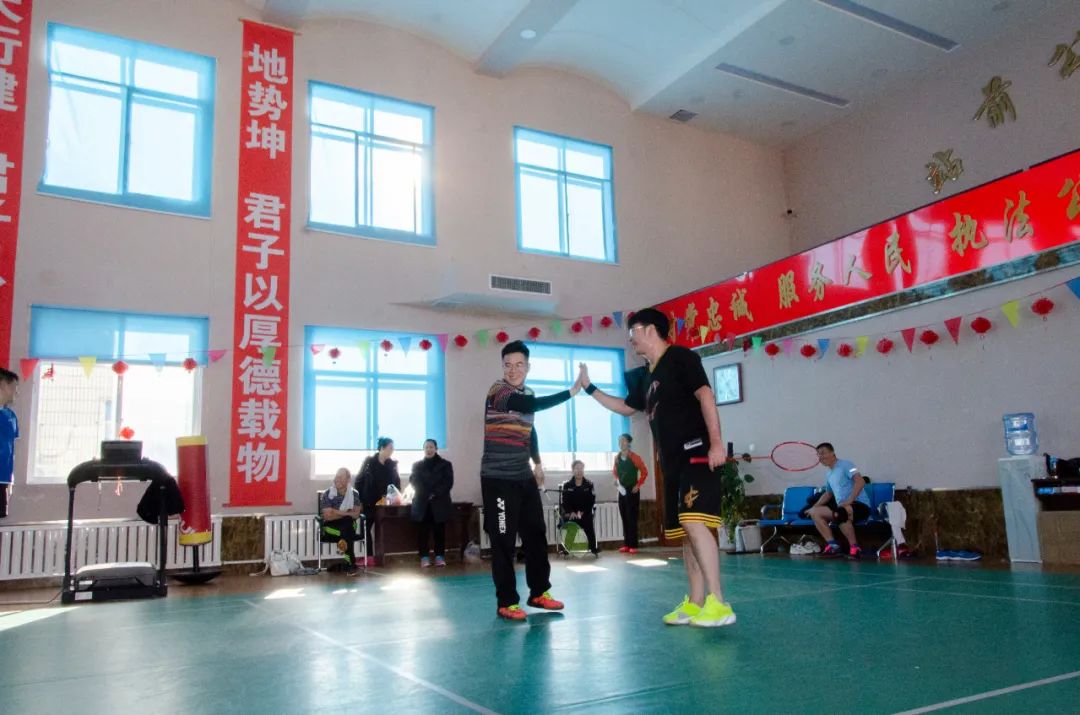 举办激扬青春筑梦警营羽毛球比赛,派出所开展羽毛球比赛简报