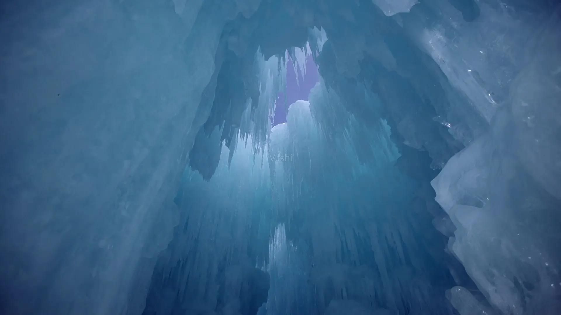 掉进冰窟窿怎么办,掉进冰窟窿怎么上来