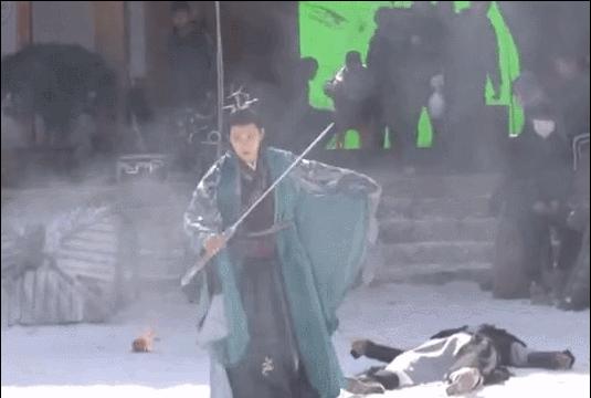 盘点古装用扇子行云流水的打戏,盘点十位古装男星打戏