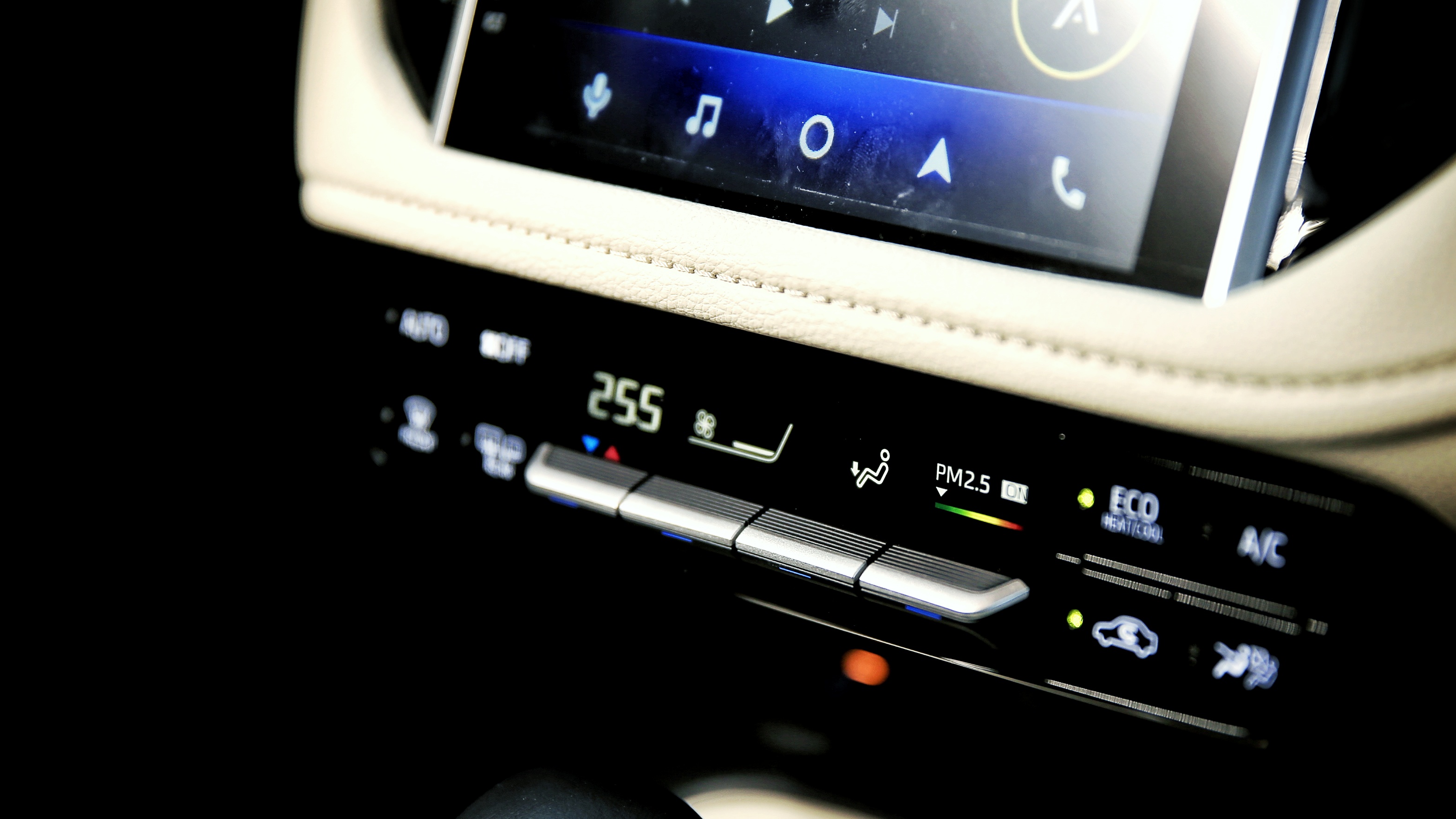 2020款卡罗拉双擎精英版试驾视频,卡罗拉双擎天青石2019款试驾