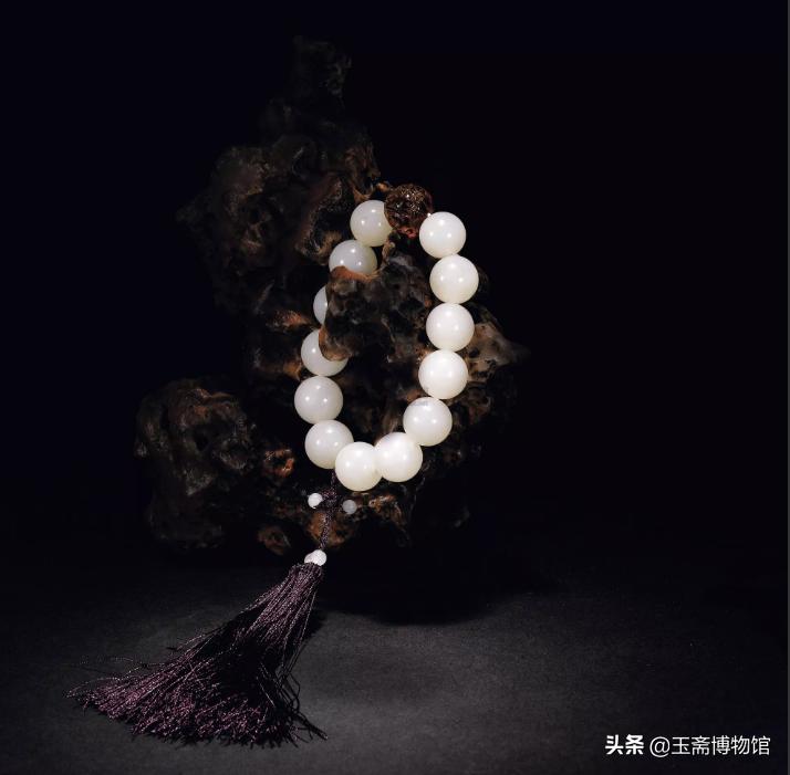 拍卖佛珠多少钱一串,价值50万以上的佛珠