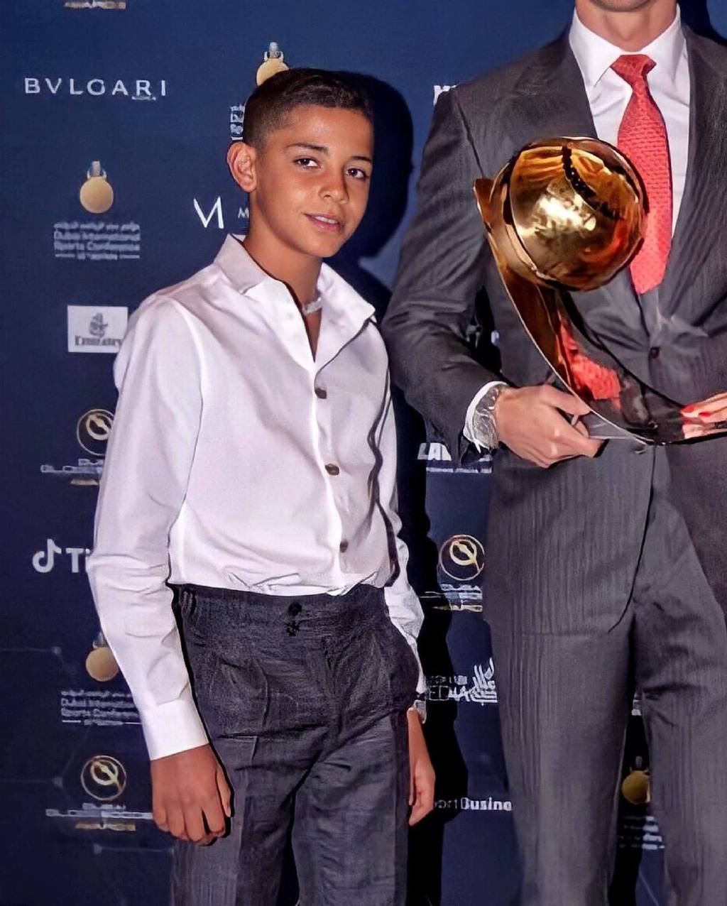 c罗未婚妻惊艳瞬间,c罗未婚妻乔治娜高甜瞬间