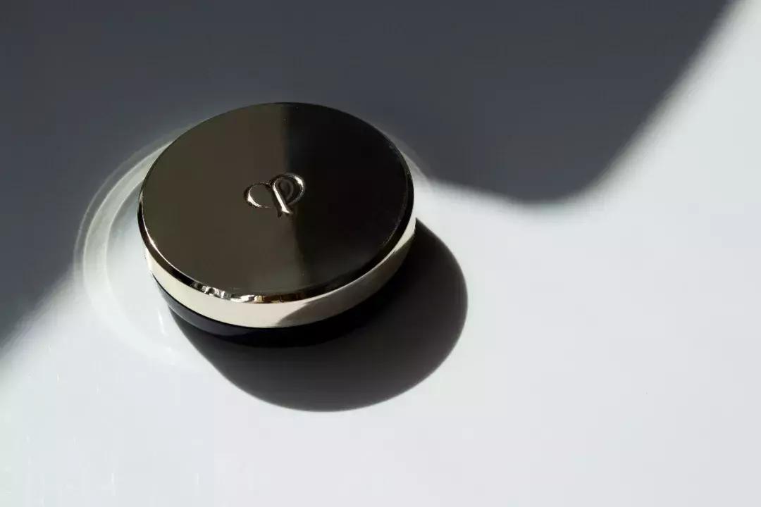 吹爆Angelababy、孟美岐的时装周生图,奶油肌用这些气垫打造