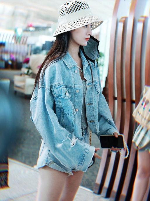 秋天的第一件外套，请选“牛仔衣”！挑选+搭配法则给你准备好了