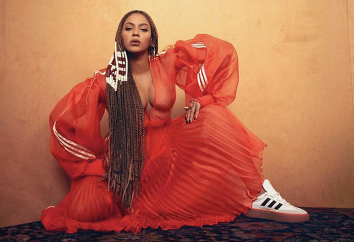 aj1low黑红脚趾丝绸,aj1潮流复古篮球鞋白灰蓝