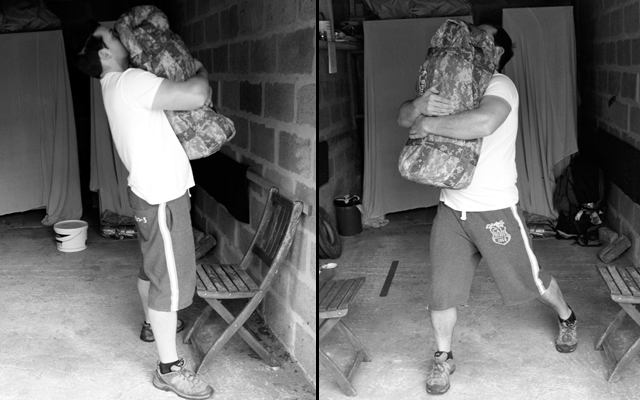 前手迎击沙袋训练方法,打沙袋可以锻炼小臂力量吗