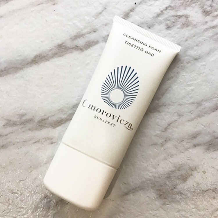 高端洗面奶哪款比较清爽又好用,贵妇级净颜洗面奶