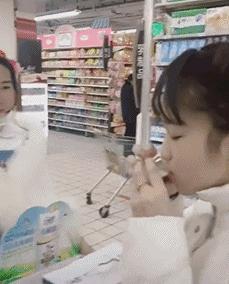 不联系的同学借钱怎么高情商回复,怎么回复借钱的同学