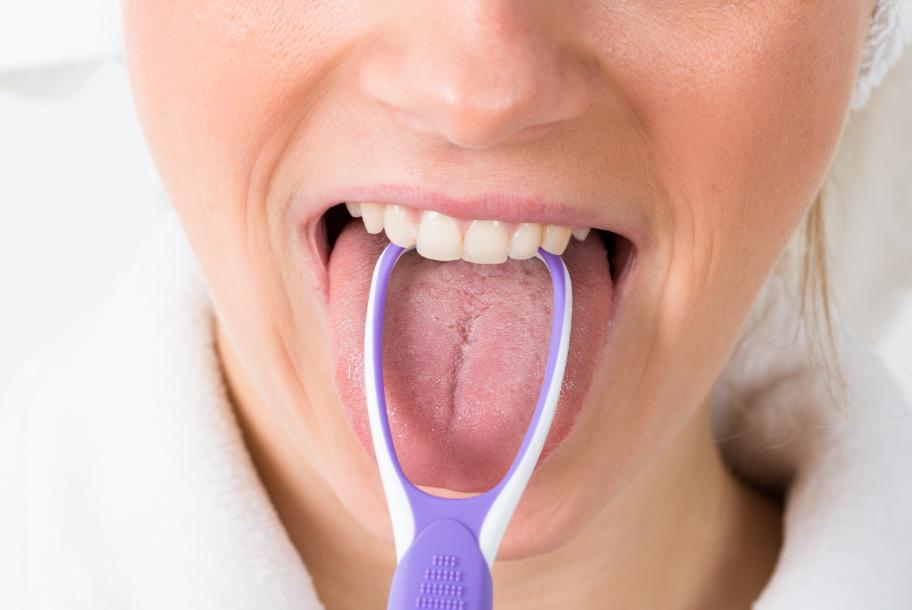 口气重舌苔厚白能用陈皮调理吗,舌苔发黄厚腻刮都刮不掉