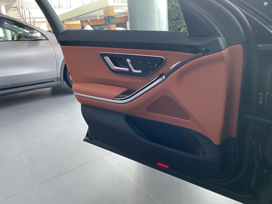 2020梅赛德斯奔驰s450l钻石白色,2022梅赛德斯奔驰s450l钻石白色