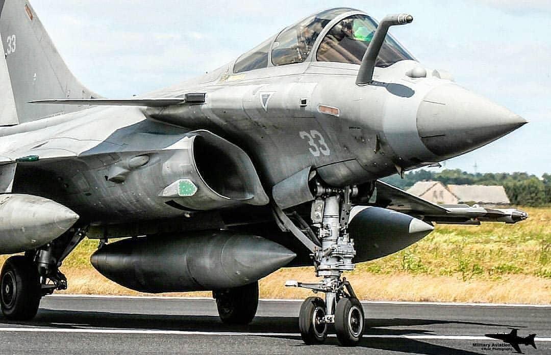 达索阵风战斗机vs布加迪,法国达索阵风