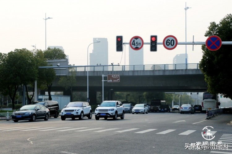 四季更迭时光流转又是新的一年,四季变迁春去秋来