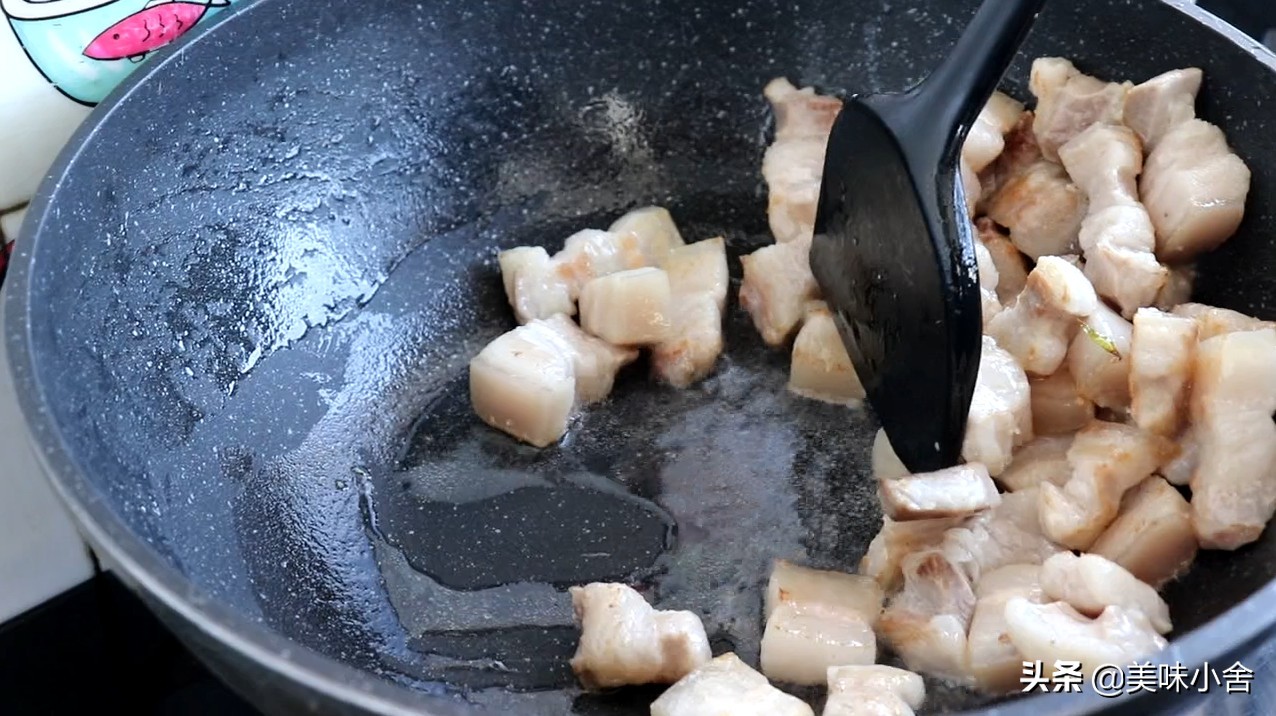 红烧肉这样做软糯入味肥而不腻,过年红烧肉的做法吃起来不油腻