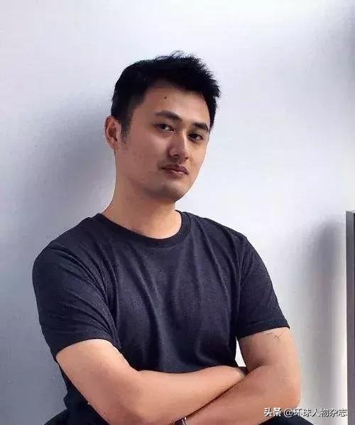 历史课上的灵魂画手，成估值8000万大V，半小时讲完中国史