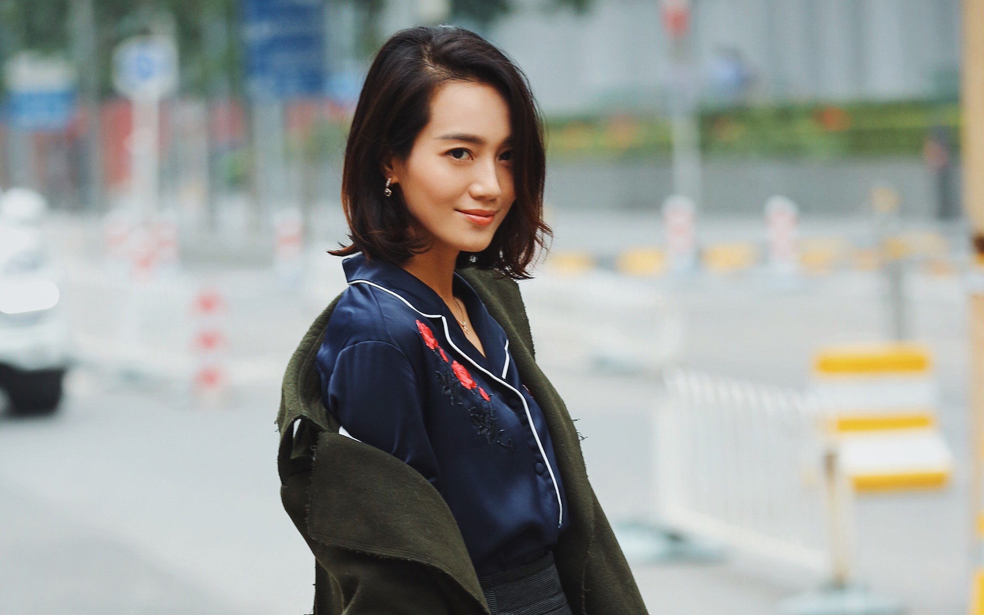 从闪婚闪离到卑微付出,曾经的“浙江一姐”朱丹,都经历了什么?