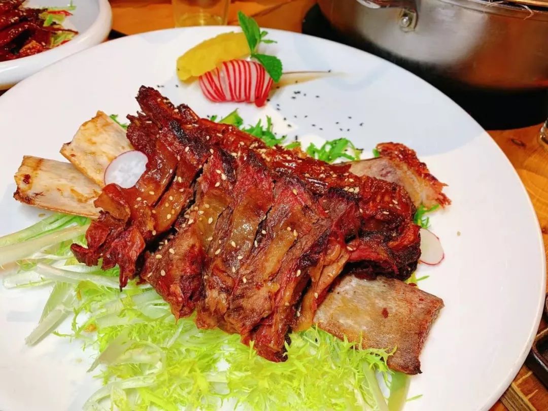 100块钱在长春能吃啥,在长春吃海鲜自助的视频