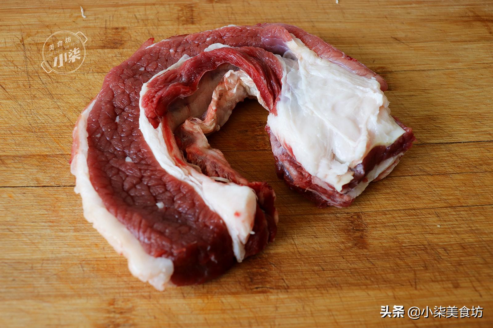 想吃牛肉面，教你自己在家做，面条筋道爽滑，这种做法实用靠谱