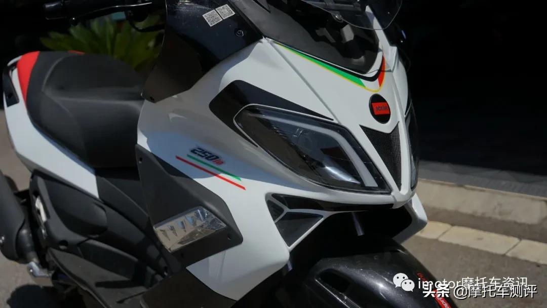 试驾srmax250,阿普利亚srmax250提车视频