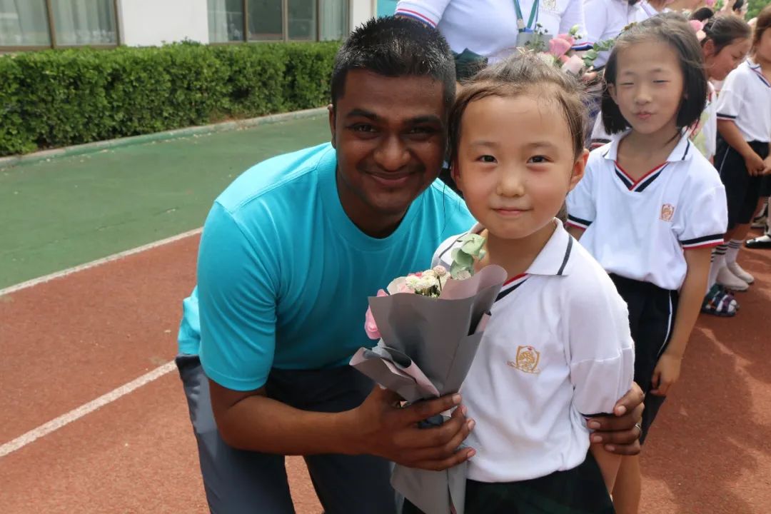 教育我们是认真的文字图片,《教育我们是认真的》完整版