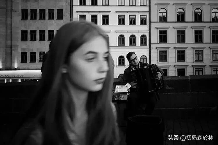 情侣之间没有话说该怎么办,情侣之间每天很少话说