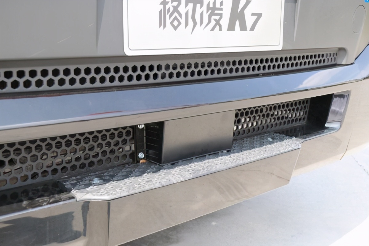 安能快速发展集中采购定制的重卡有什么特别之处？