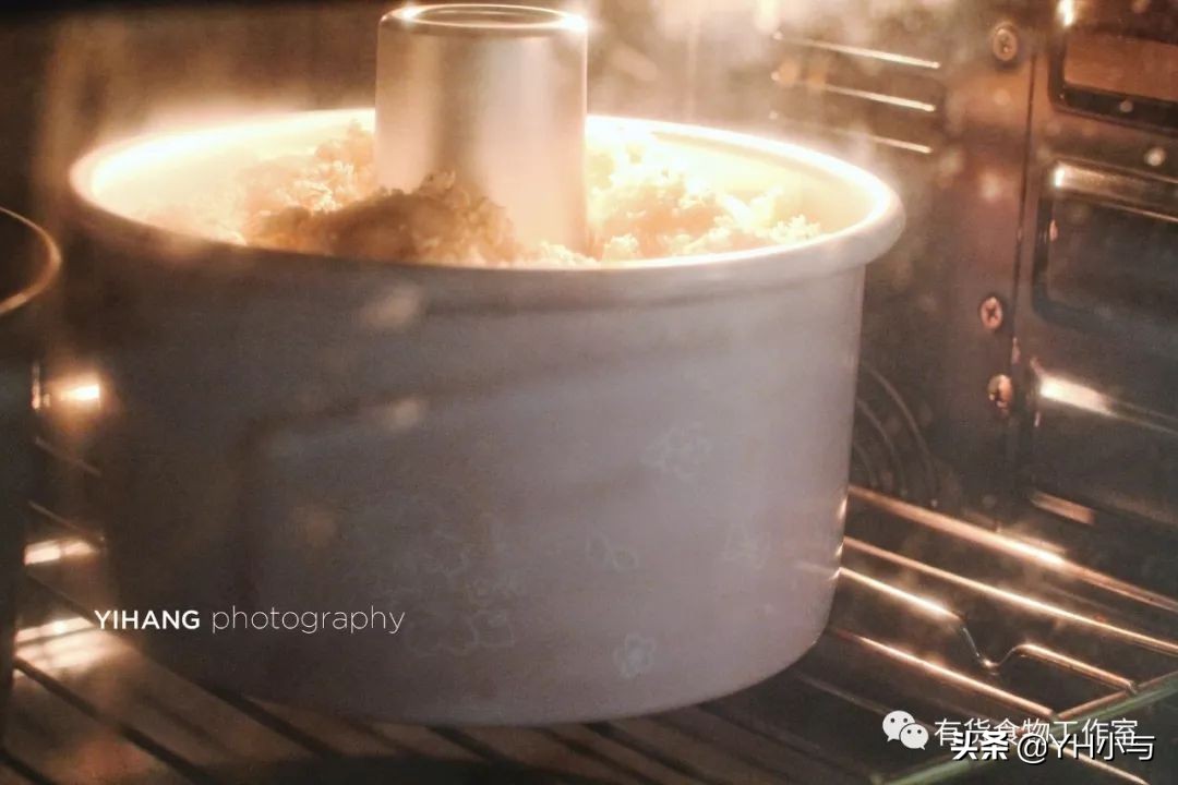 百吃不腻淡奶油椰蓉奶酪面包,手拌奶酪核桃面包