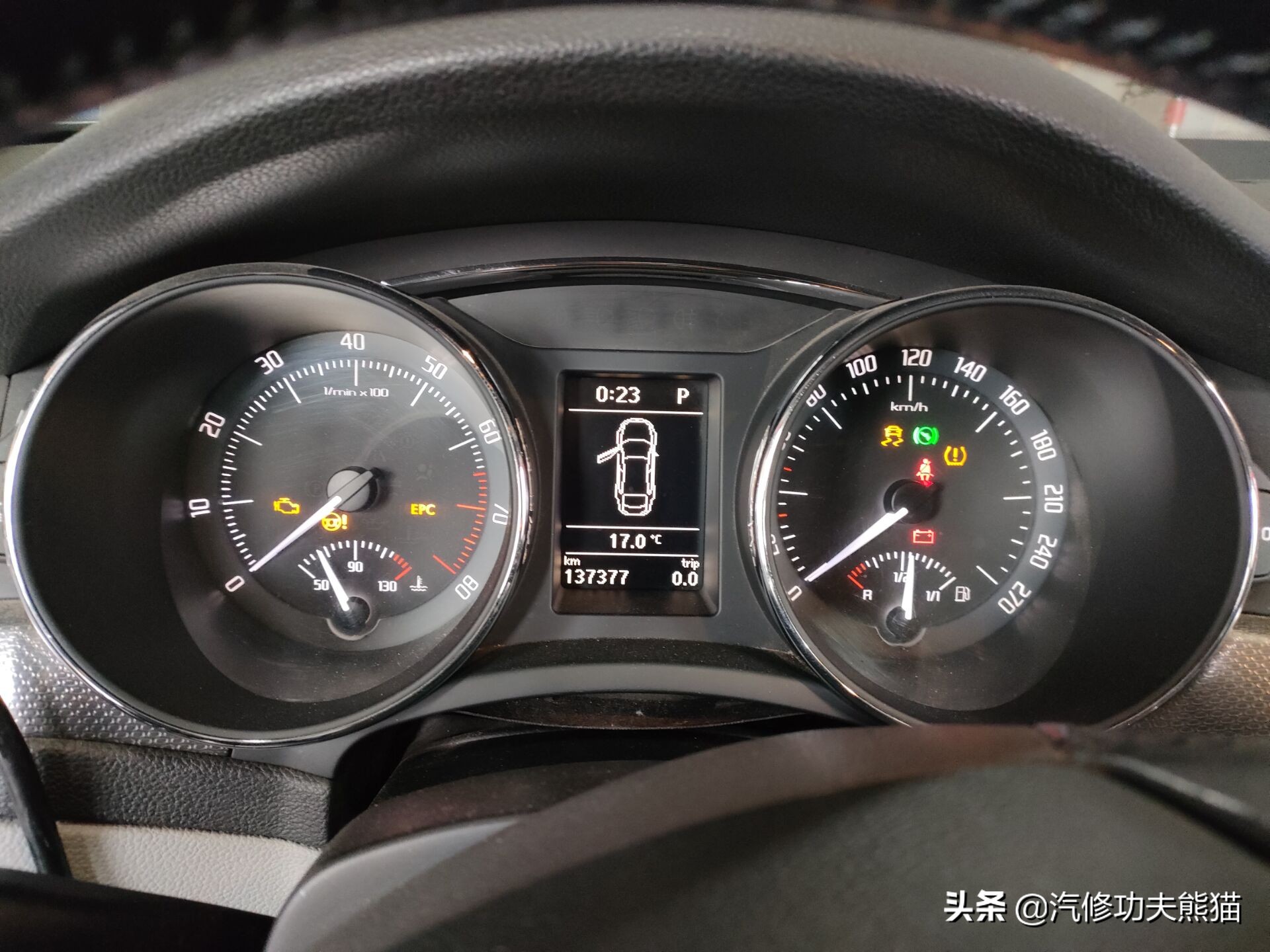 斯柯达昊锐烧机油维修视频,大众斯柯达昊锐1.8t烧机油