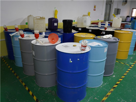 上海警方捣毁一制假窝点,上海捣毁一口罩制假窝点