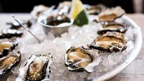 吃生蚝是怎样的体验,生蚝是生吞的吗