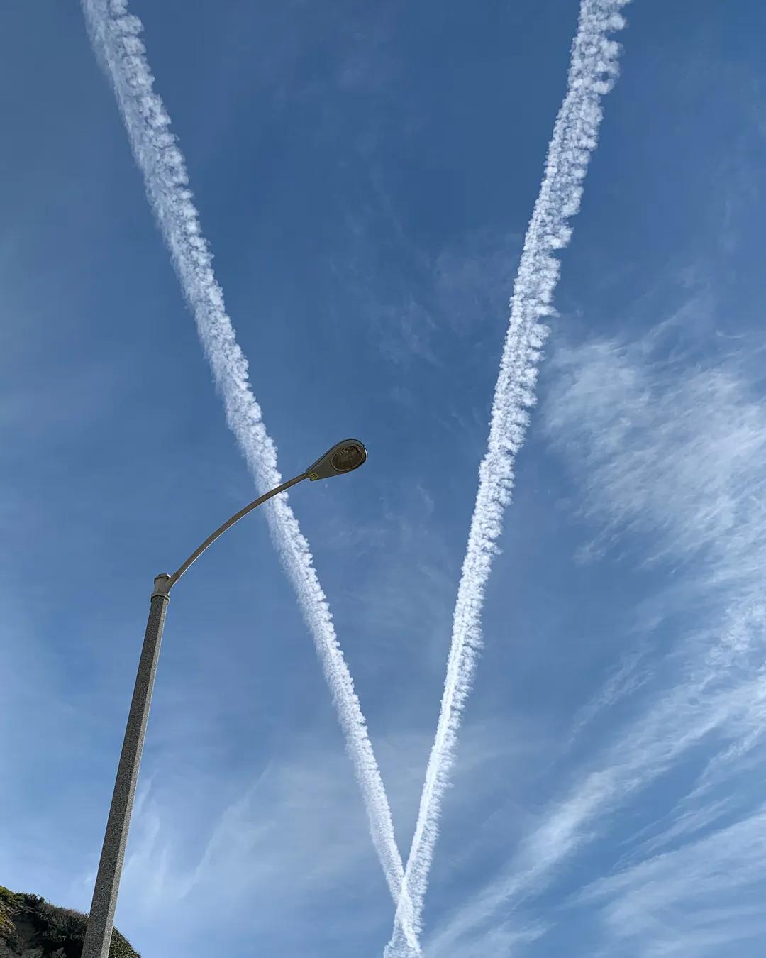 蔡徐坤成纪梵希彩妆代言人，《少年的你》成金像奖最大赢家…