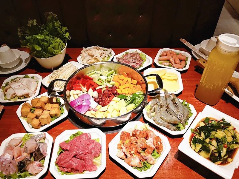 贵阳煌上煌三汁焖锅店铺,贵阳购物中心黄记煌三汁焖锅