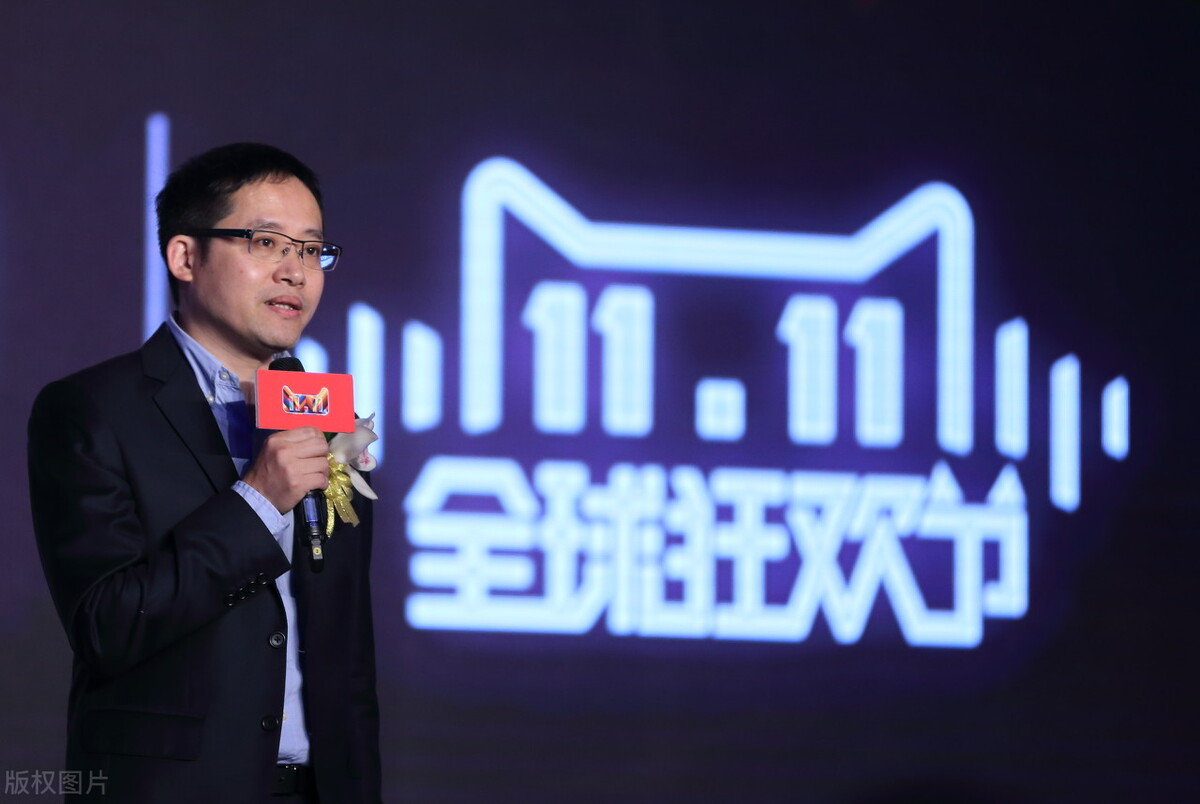 一周看热闹：张一鸣张瑞敏退休任正非再出发；游戏冠军足球踢不好