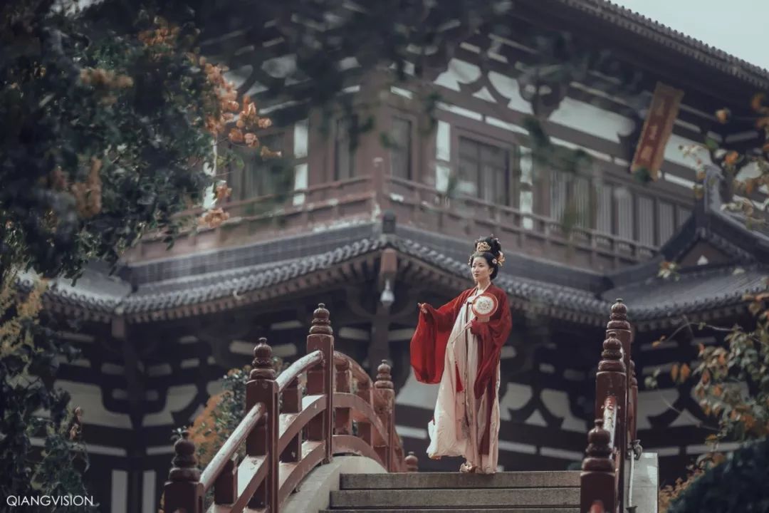 汉服一日游西安攻略,西安大唐不夜城汉服