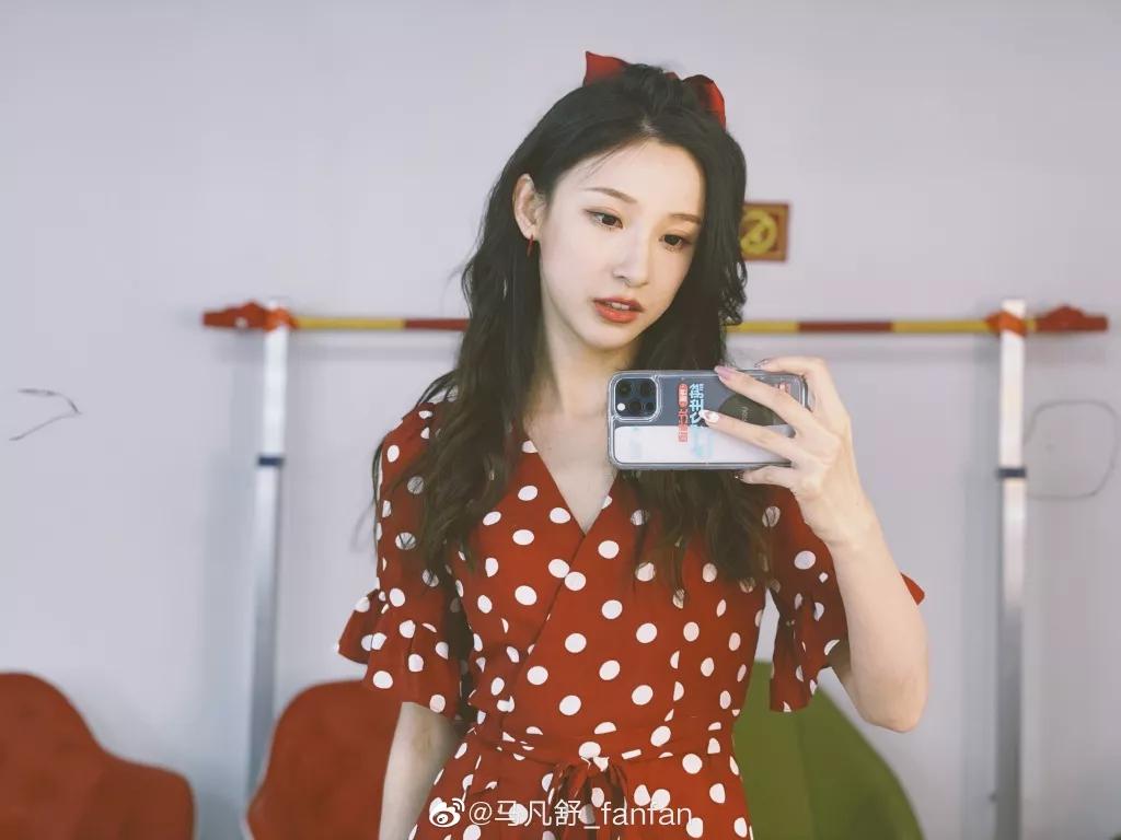 永远可以相信国家级审美,永远不要怀疑中央电视台的审美