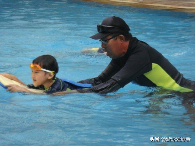 超棒的游泳教练和场馆推荐,介绍最爱的体育老师